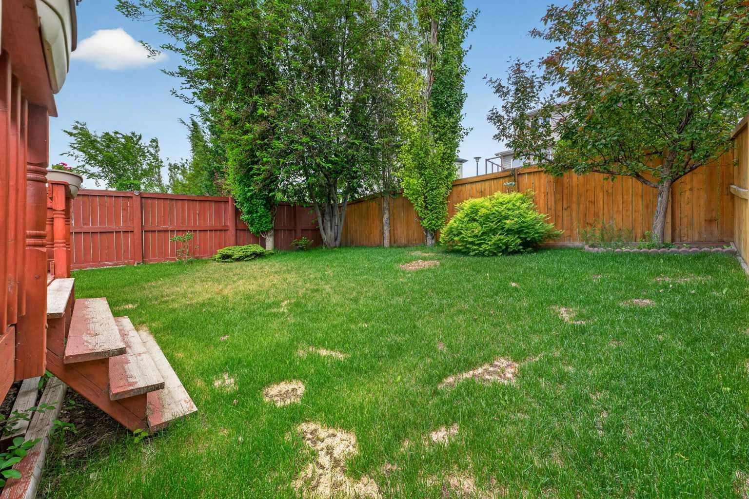 60 Tuscany Ridge Crescent NW