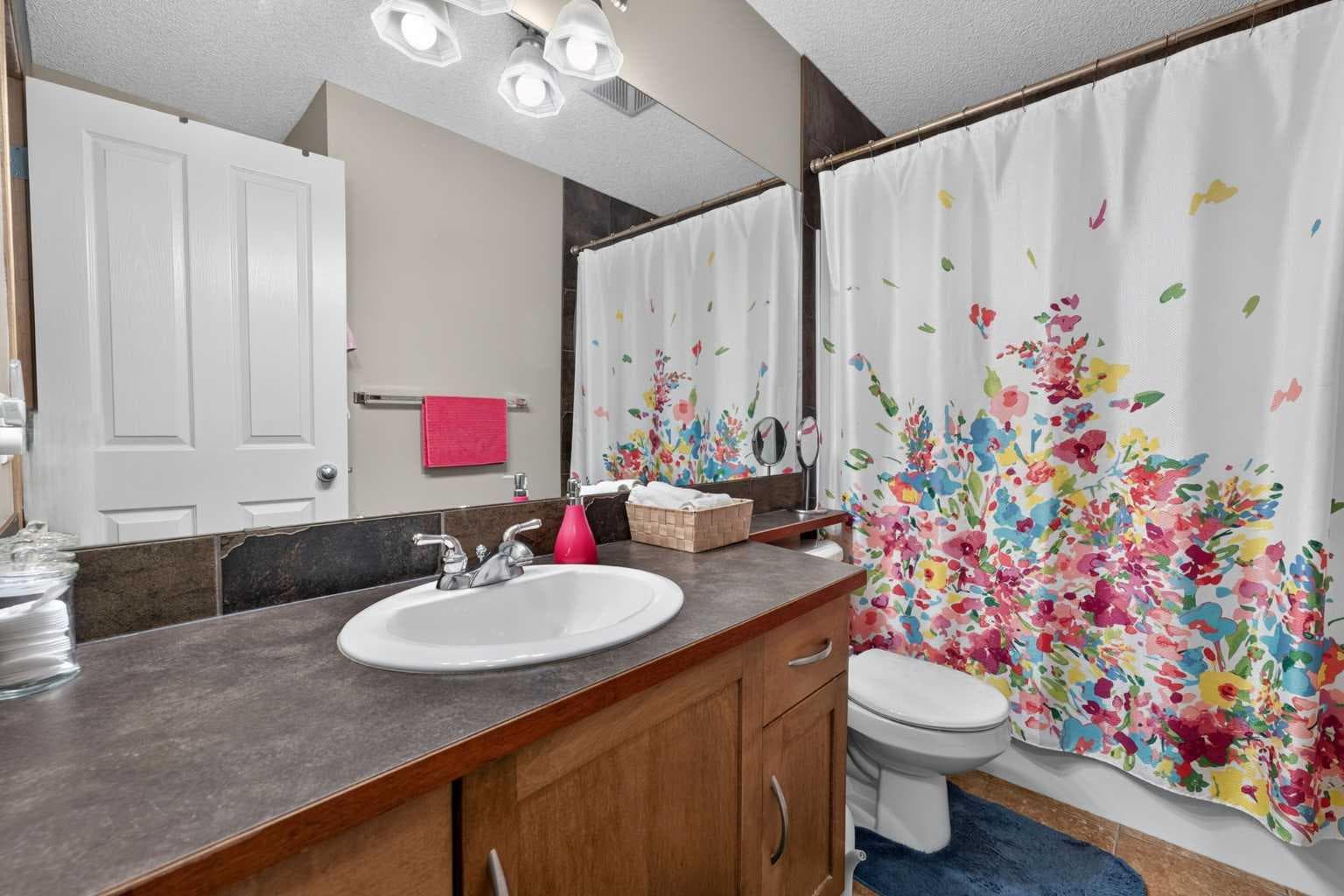 60 Tuscany Ridge Crescent NW