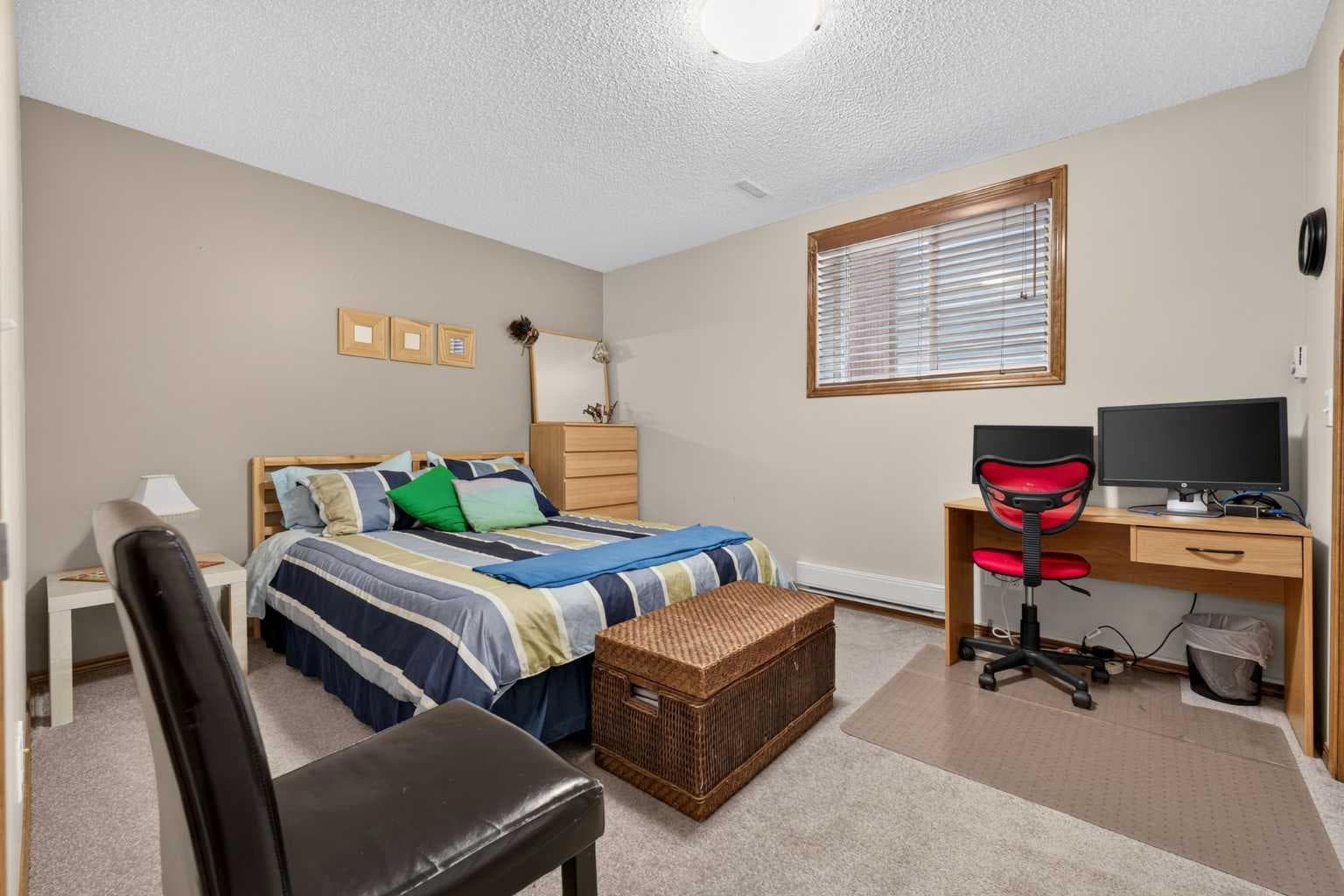 60 Tuscany Ridge Crescent NW