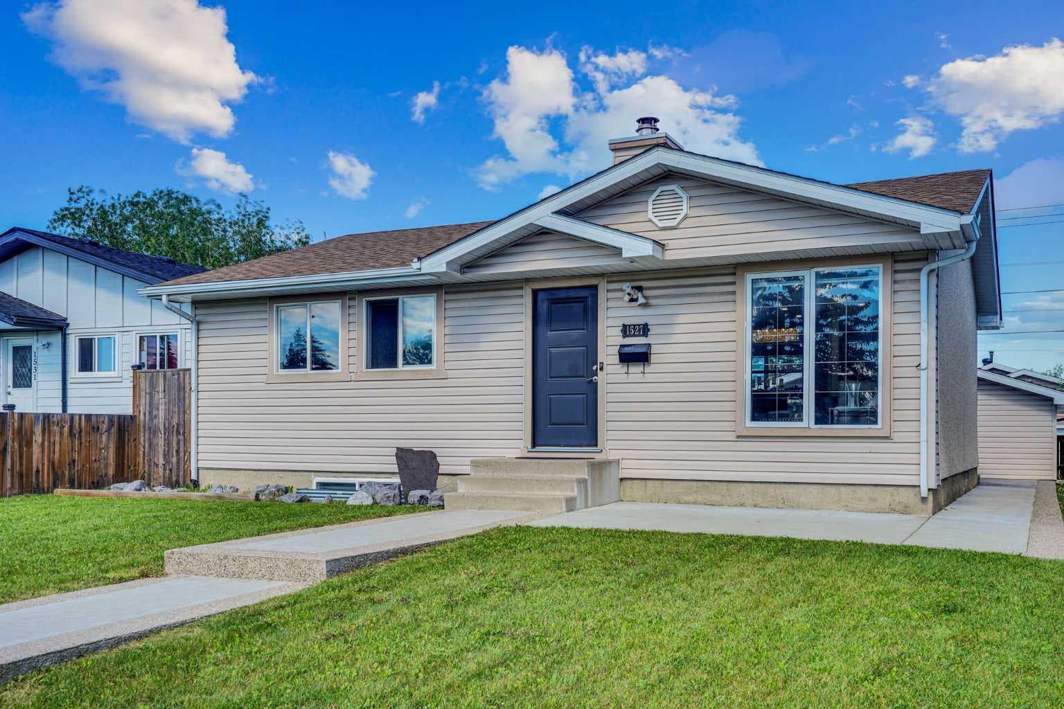 1527 Maitland Drive NE