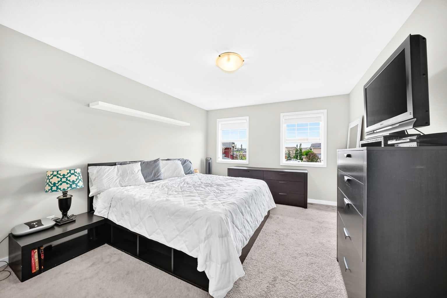 125 Bayside Loop SW