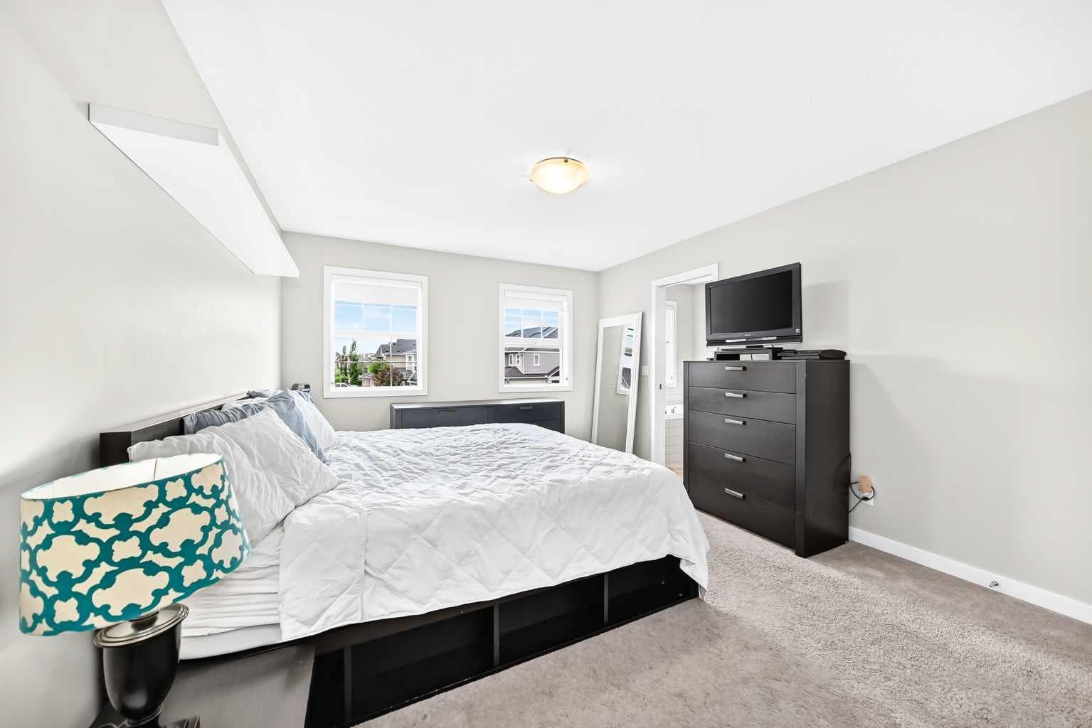 125 Bayside Loop SW