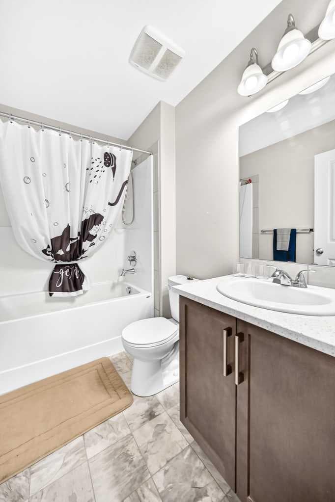125 Bayside Loop SW