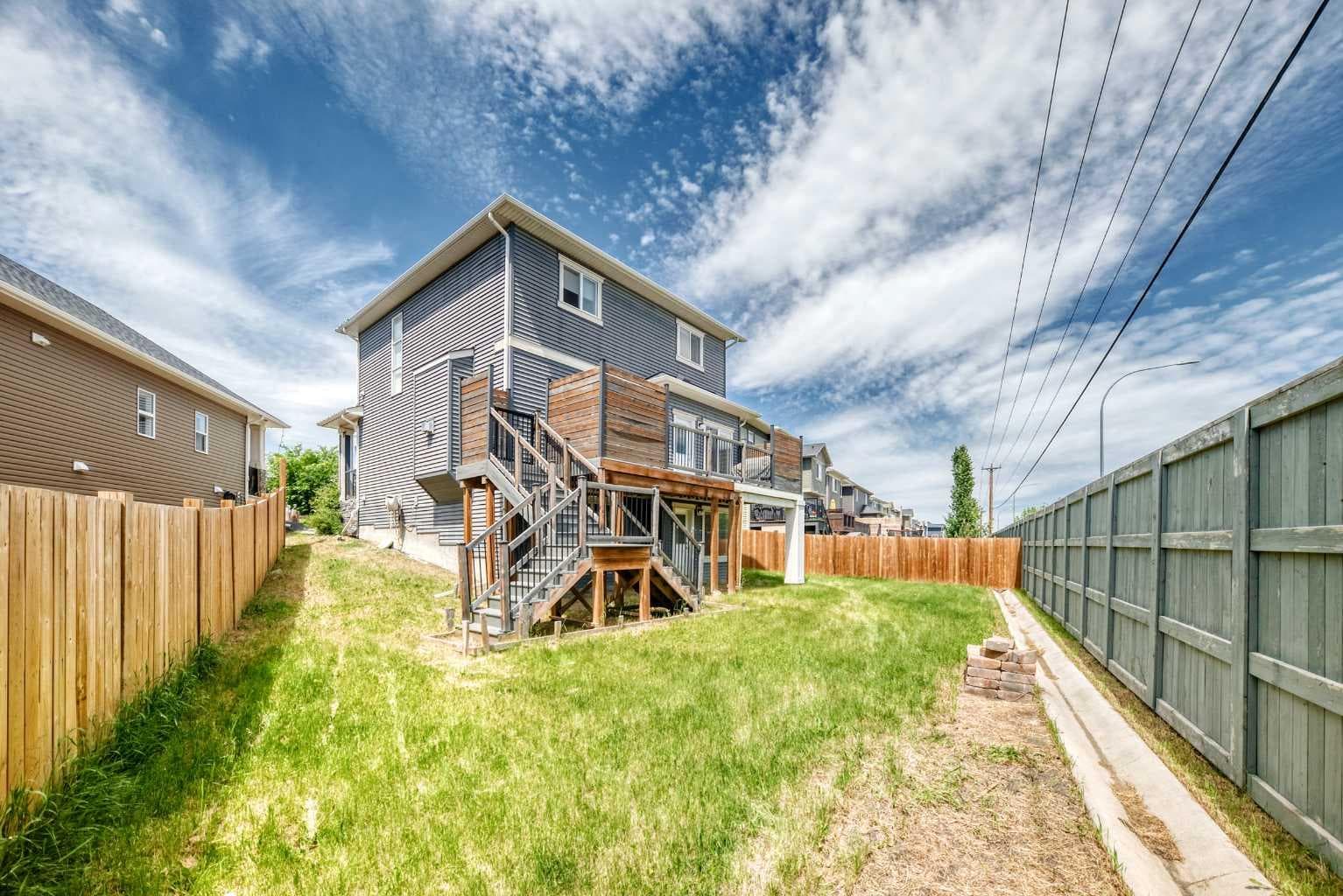 125 Bayside Loop SW