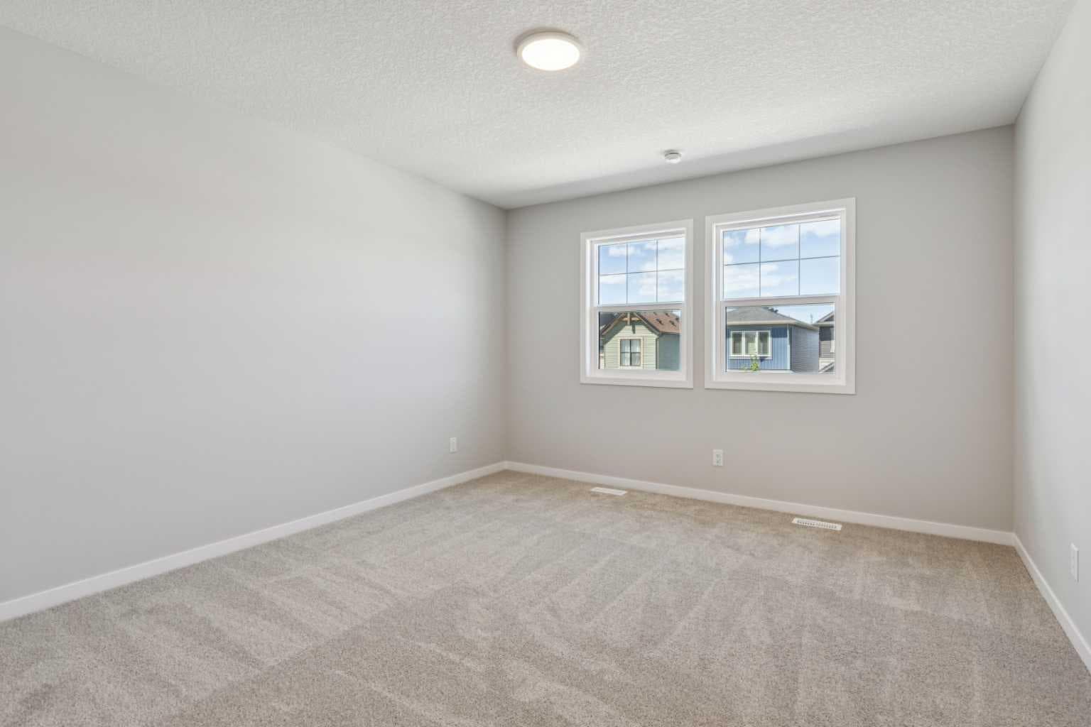 374 Hotchkiss Manor SE