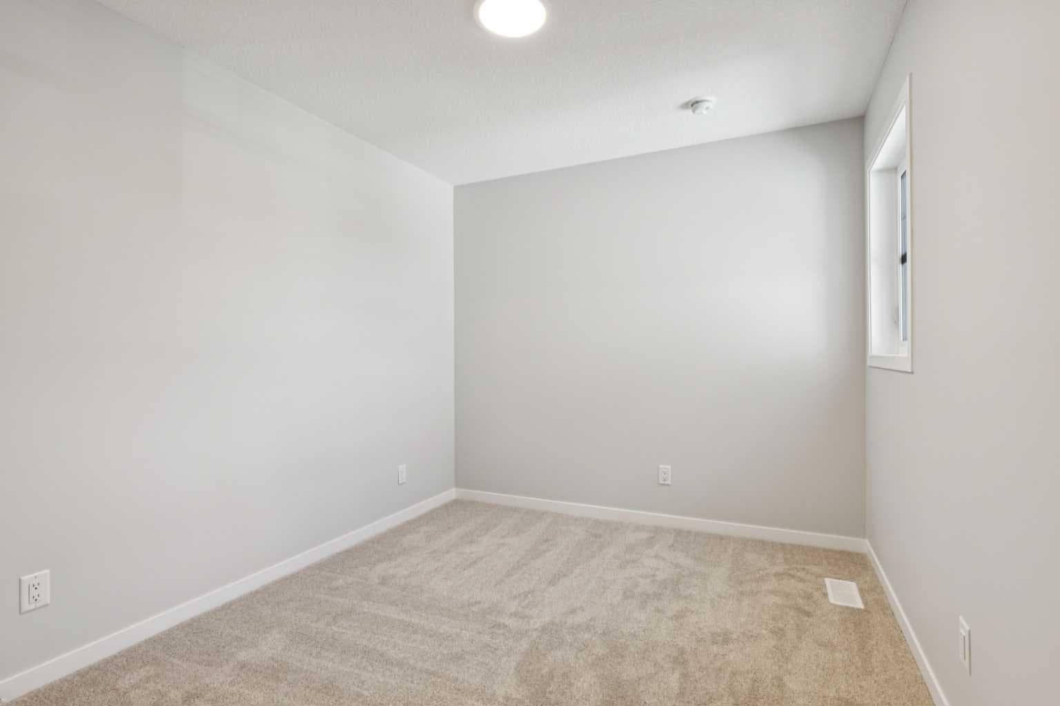 374 Hotchkiss Manor SE