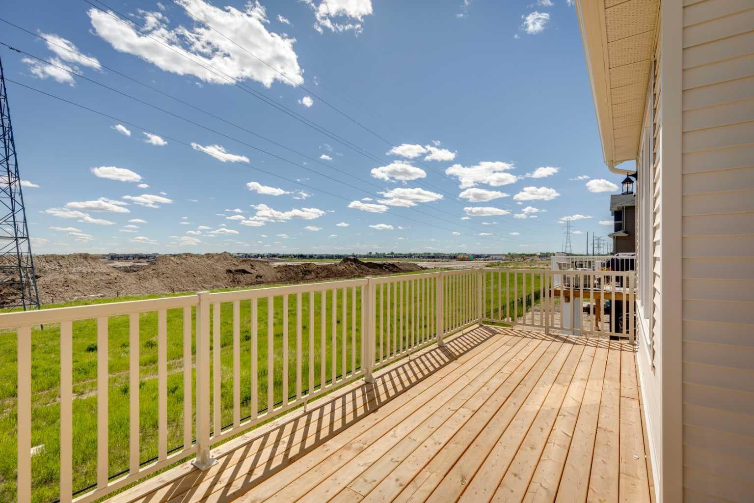 374 Hotchkiss Manor SE