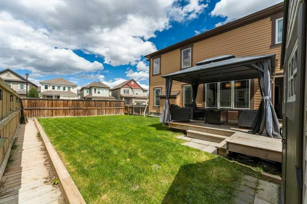 15 Windwood Grove SW