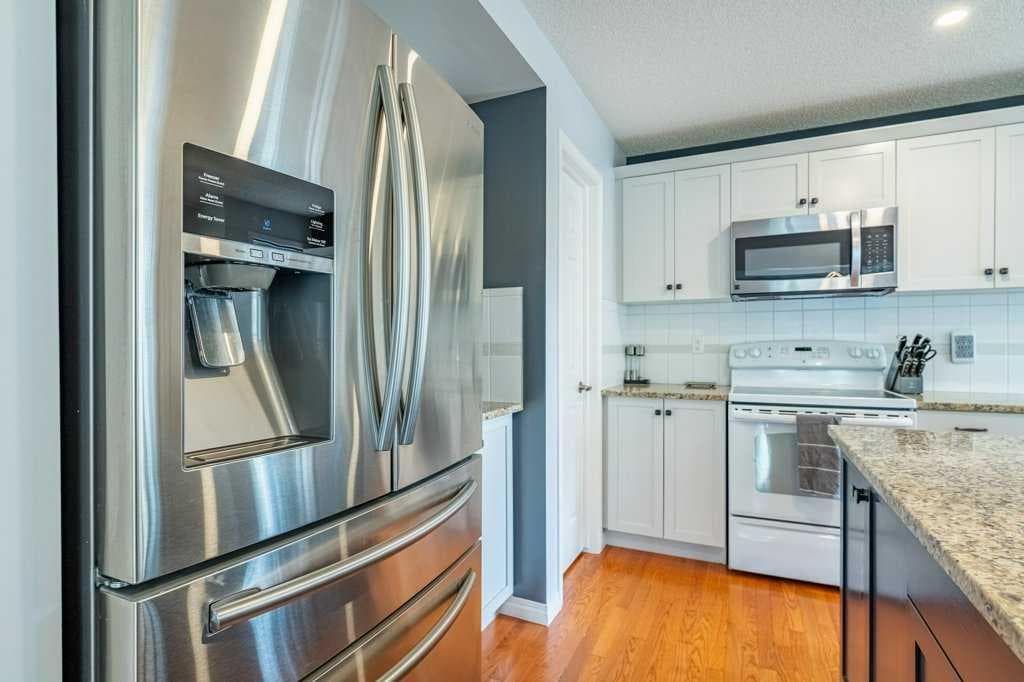 15 Windwood Grove SW
