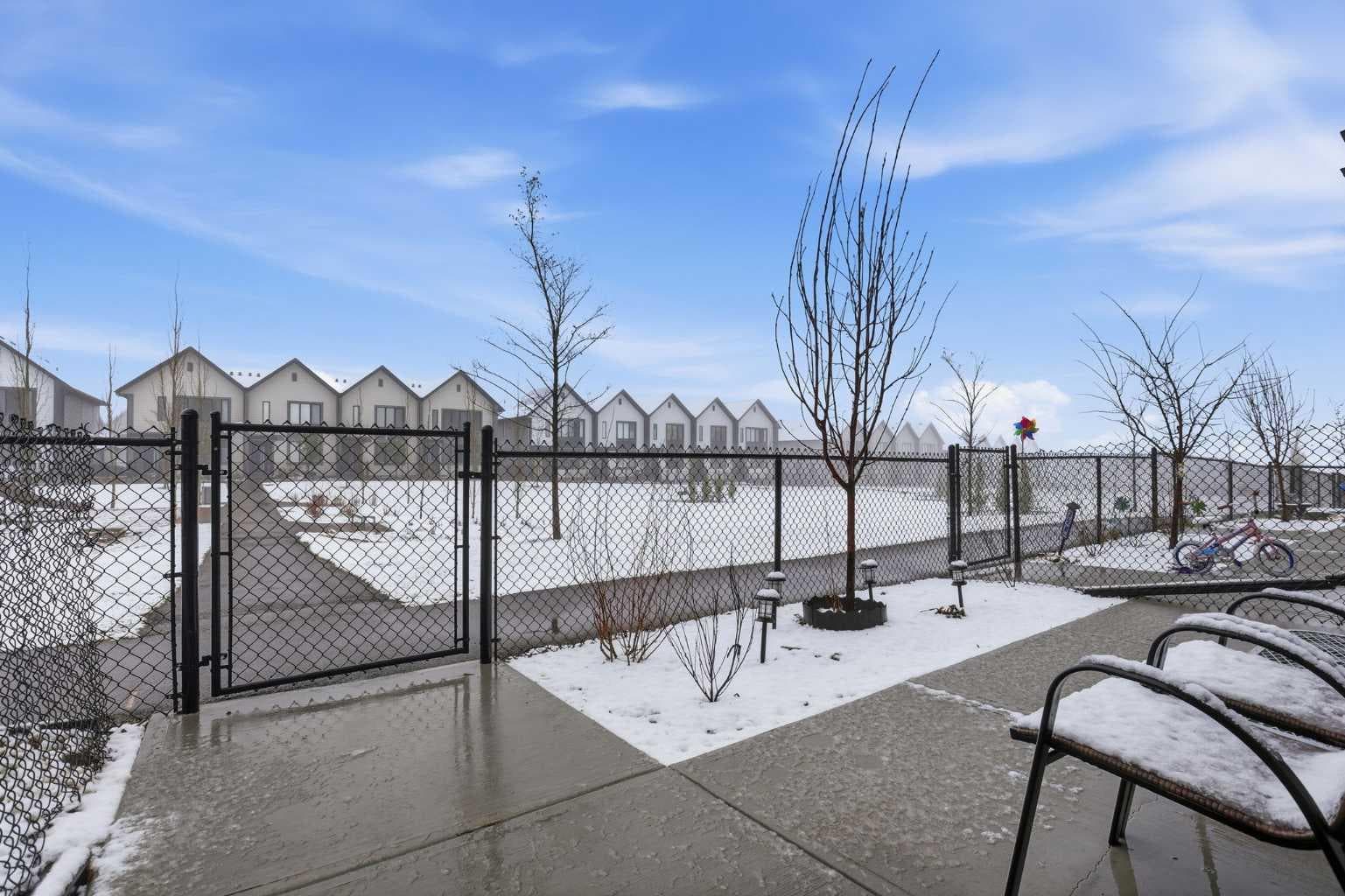 224 South Point Greenway SW