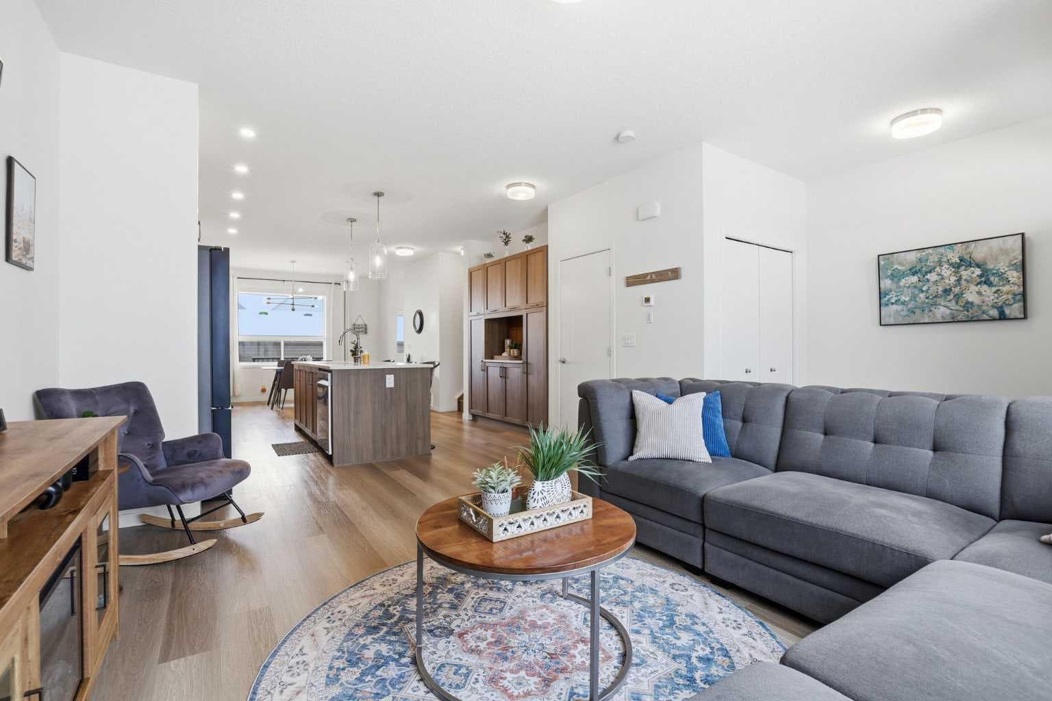 224 South Point Greenway SW