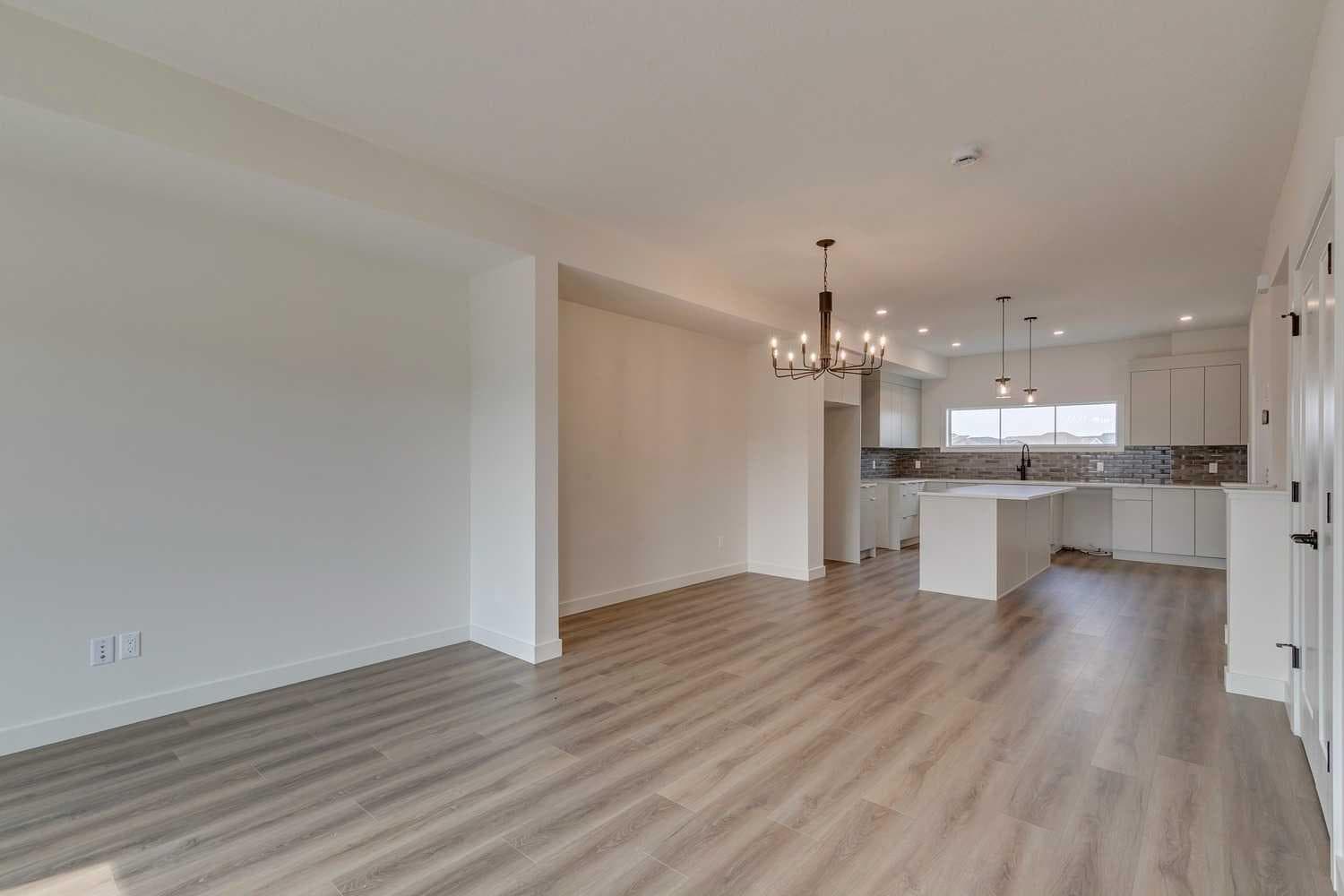 802, 195 Belvedere Drive SE