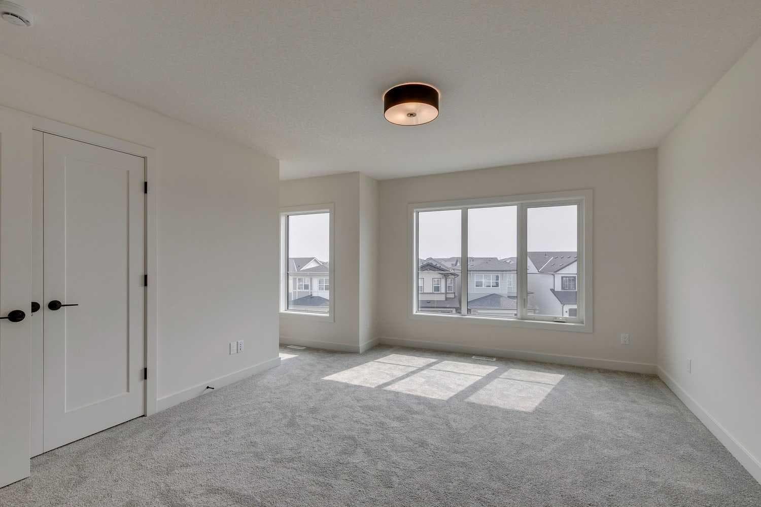 802, 195 Belvedere Drive SE
