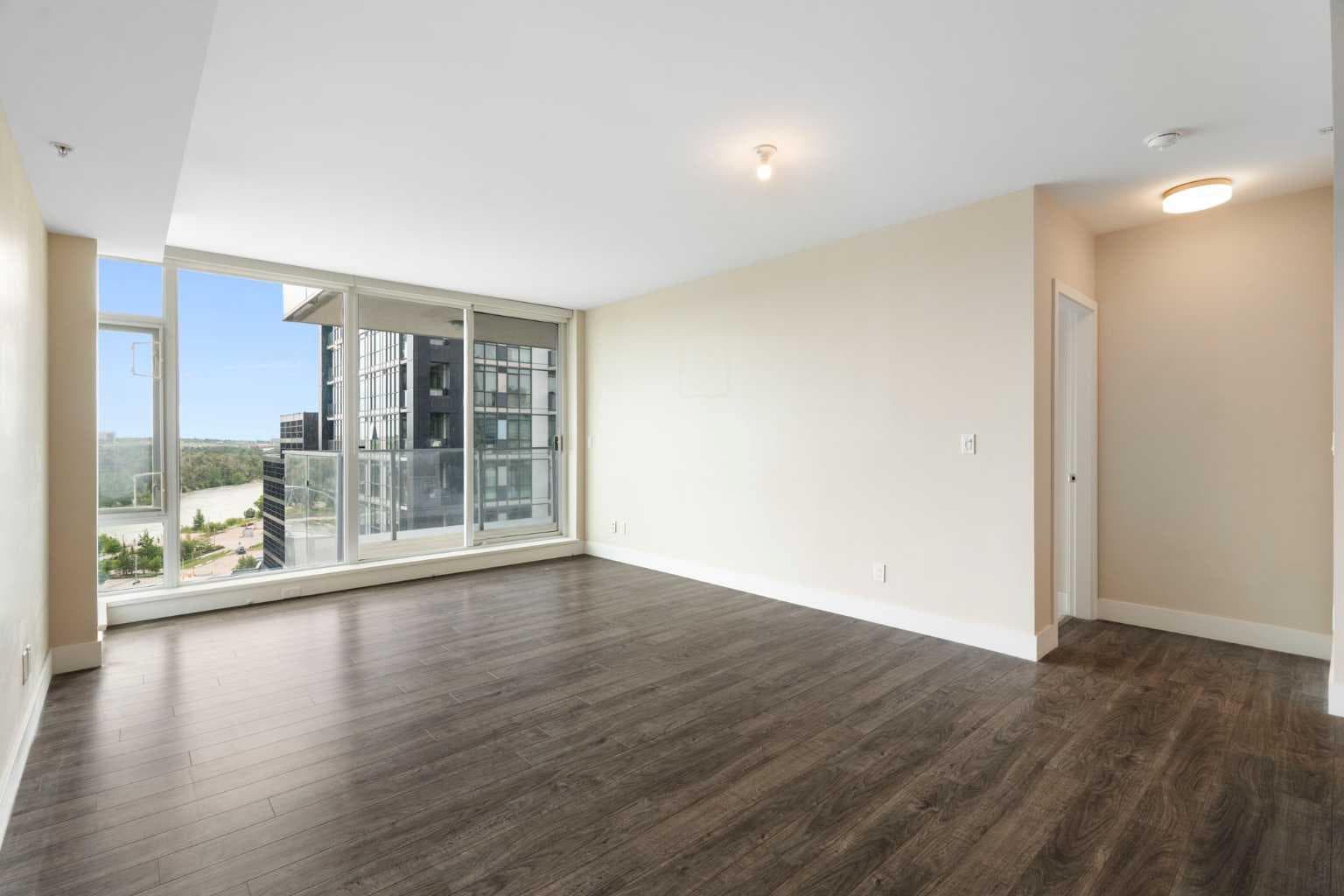 1004, 519 Riverfront Avenue SE
