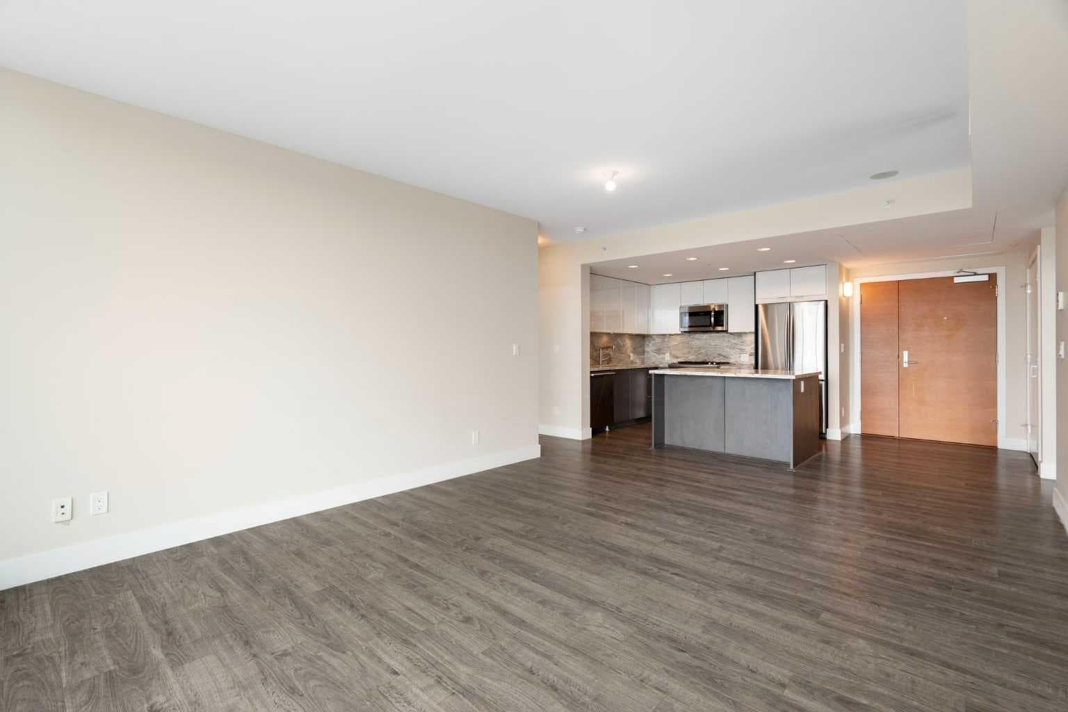1004, 519 Riverfront Avenue SE