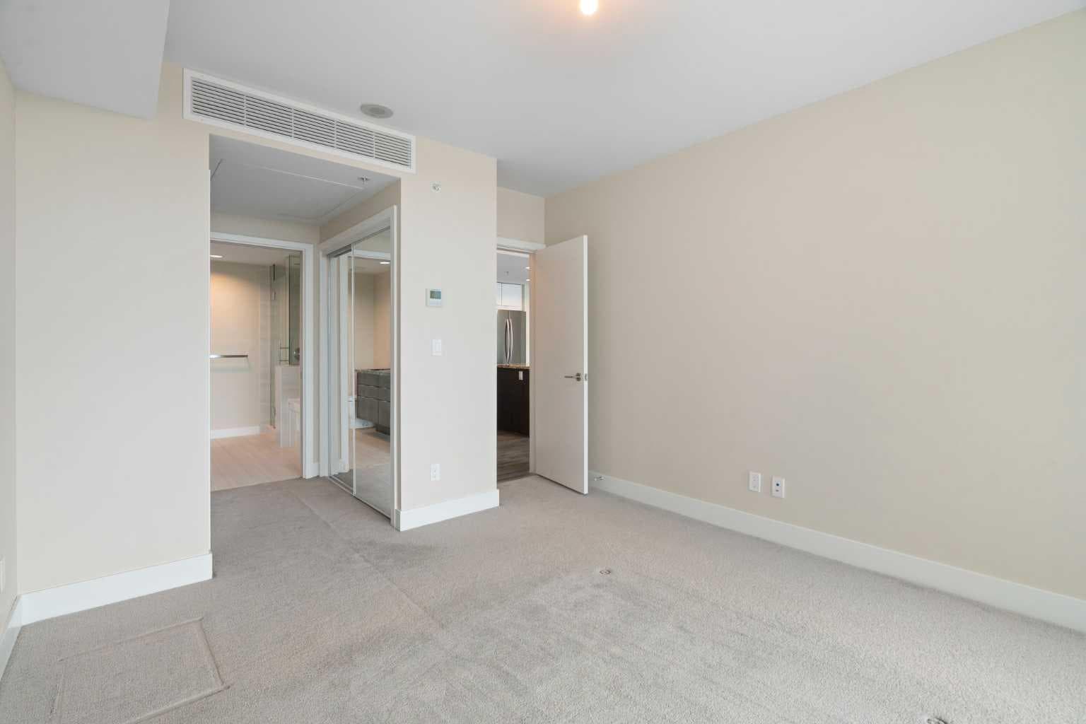 1004, 519 Riverfront Avenue SE