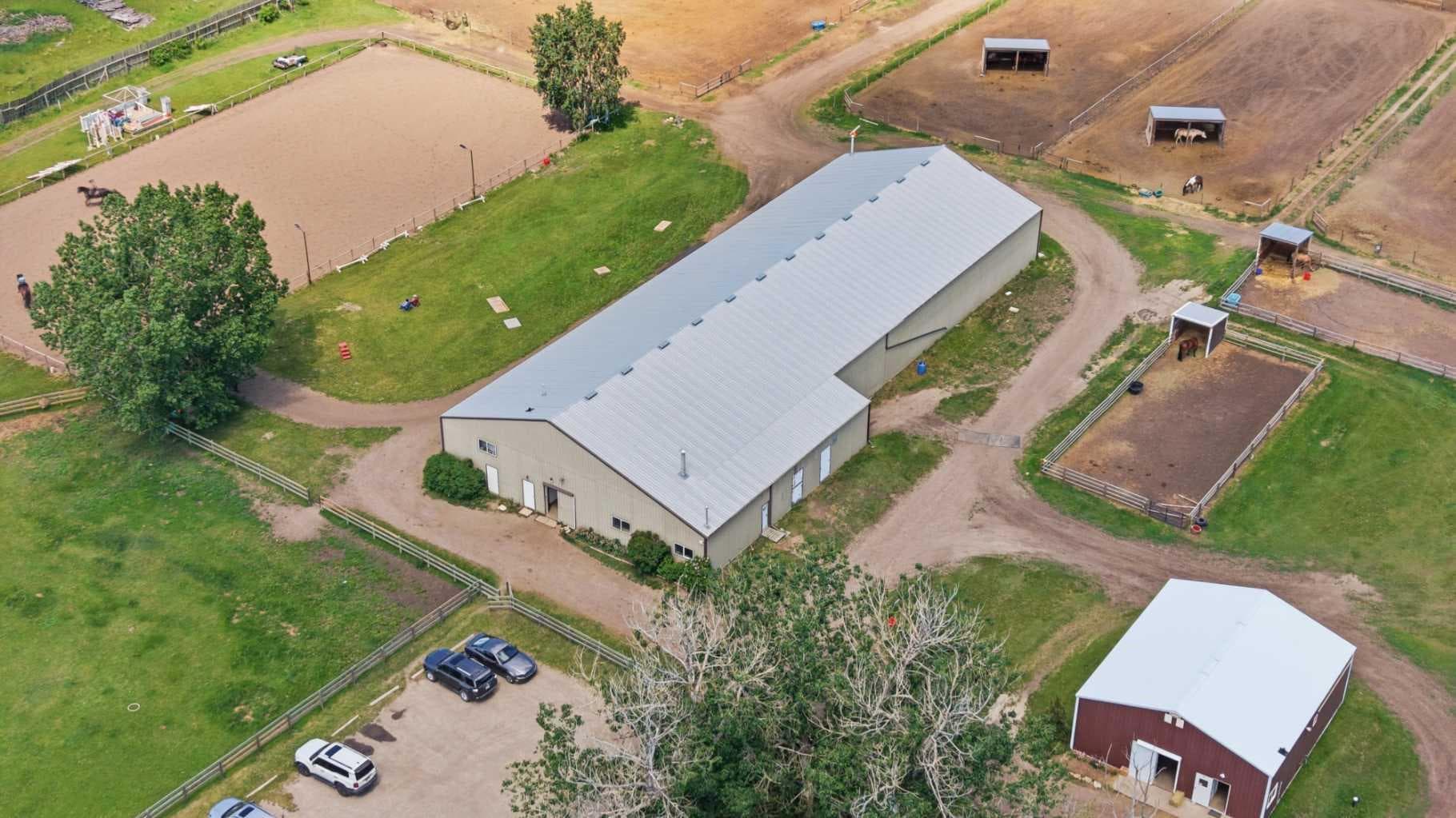 283080 & 283082 Township Road 254  