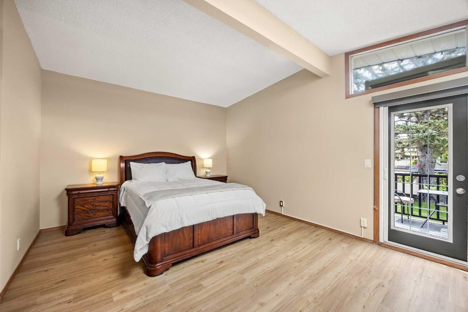 1408 104 Avenue SW