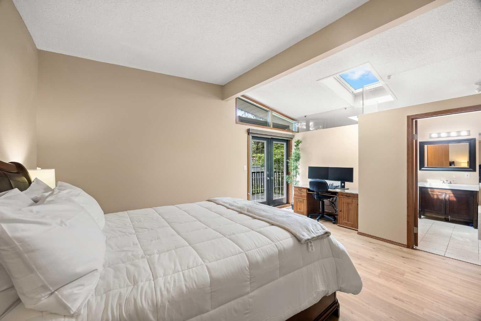 1408 104 Avenue SW