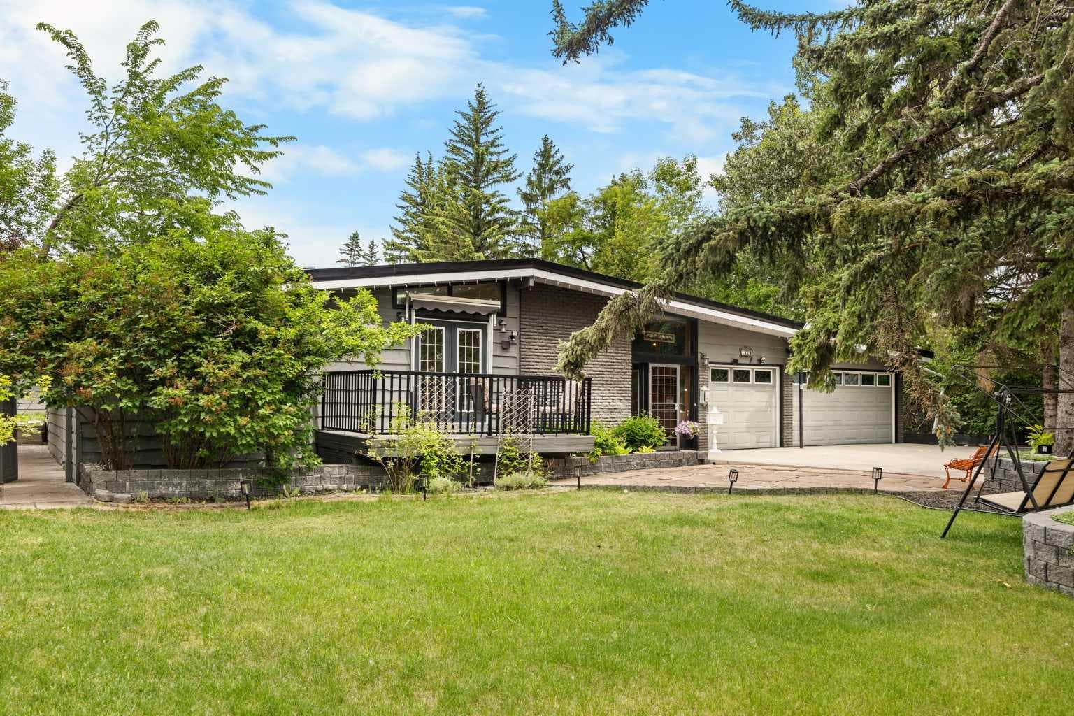 1408 104 Avenue SW