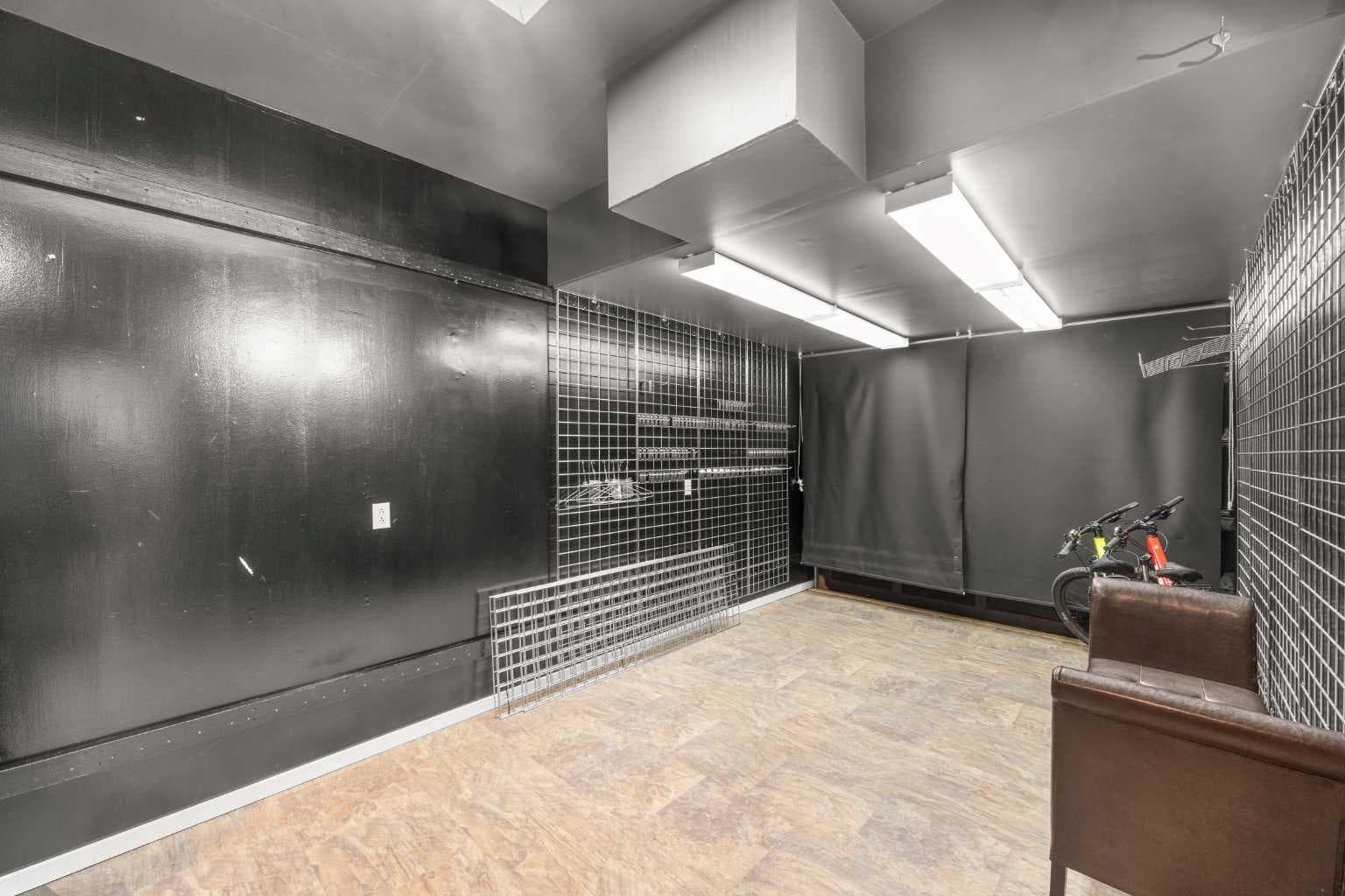 1408 104 Avenue SW