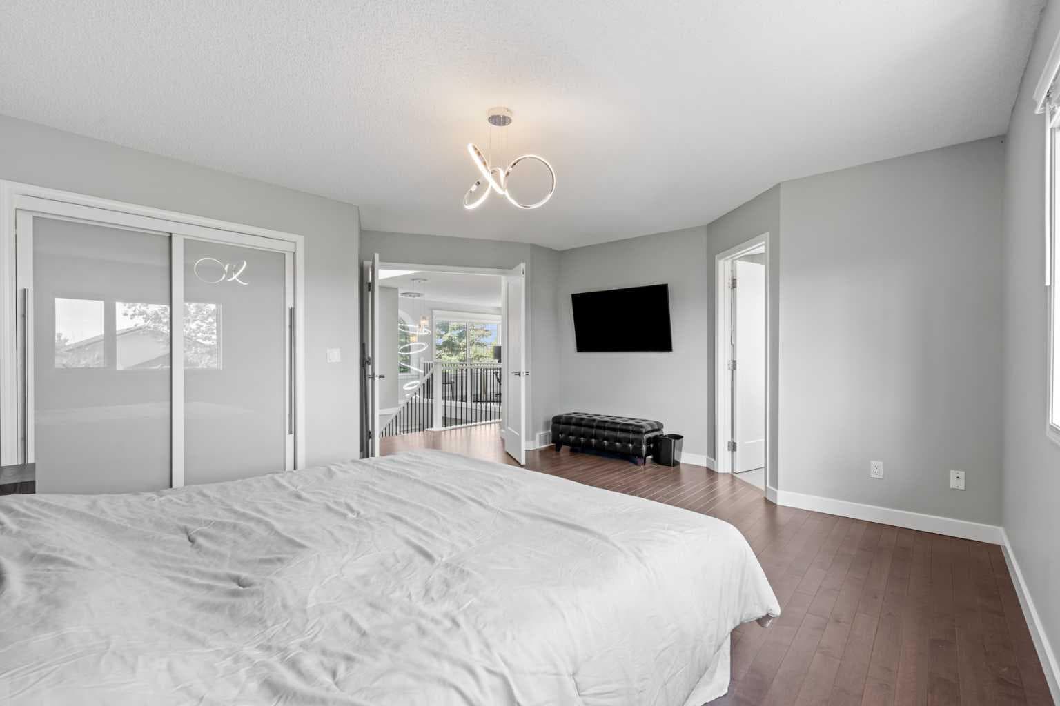 107 Edgebrook Circle NW