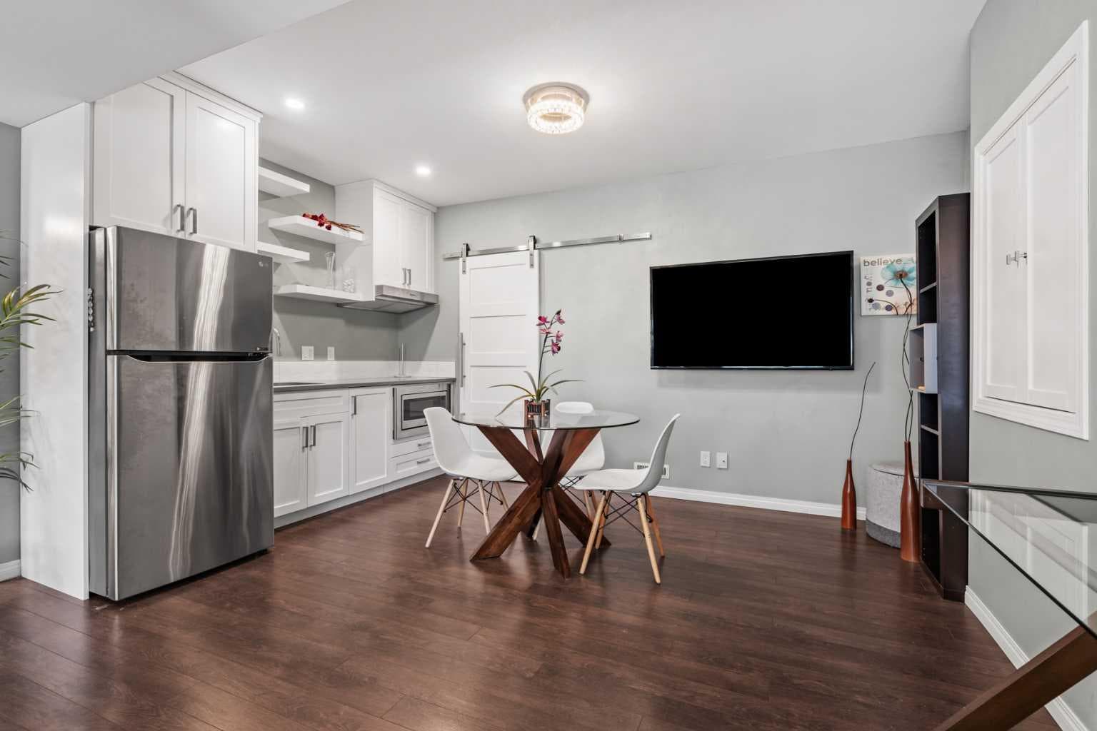 107 Edgebrook Circle NW