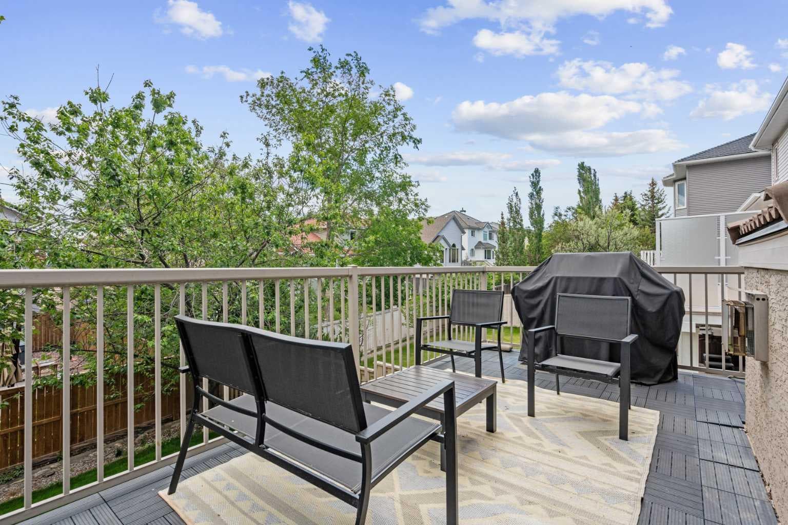 107 Edgebrook Circle NW