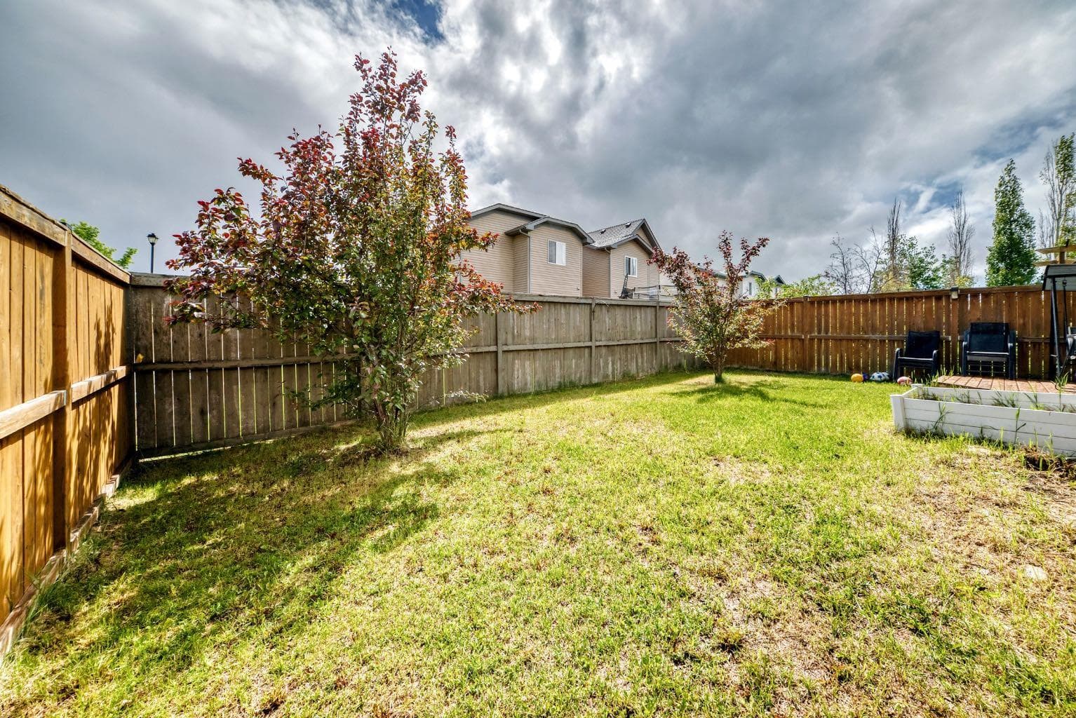 98 Canoe Square SW