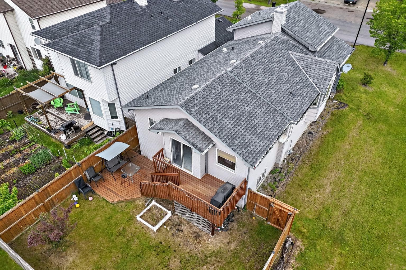 98 Canoe Square SW
