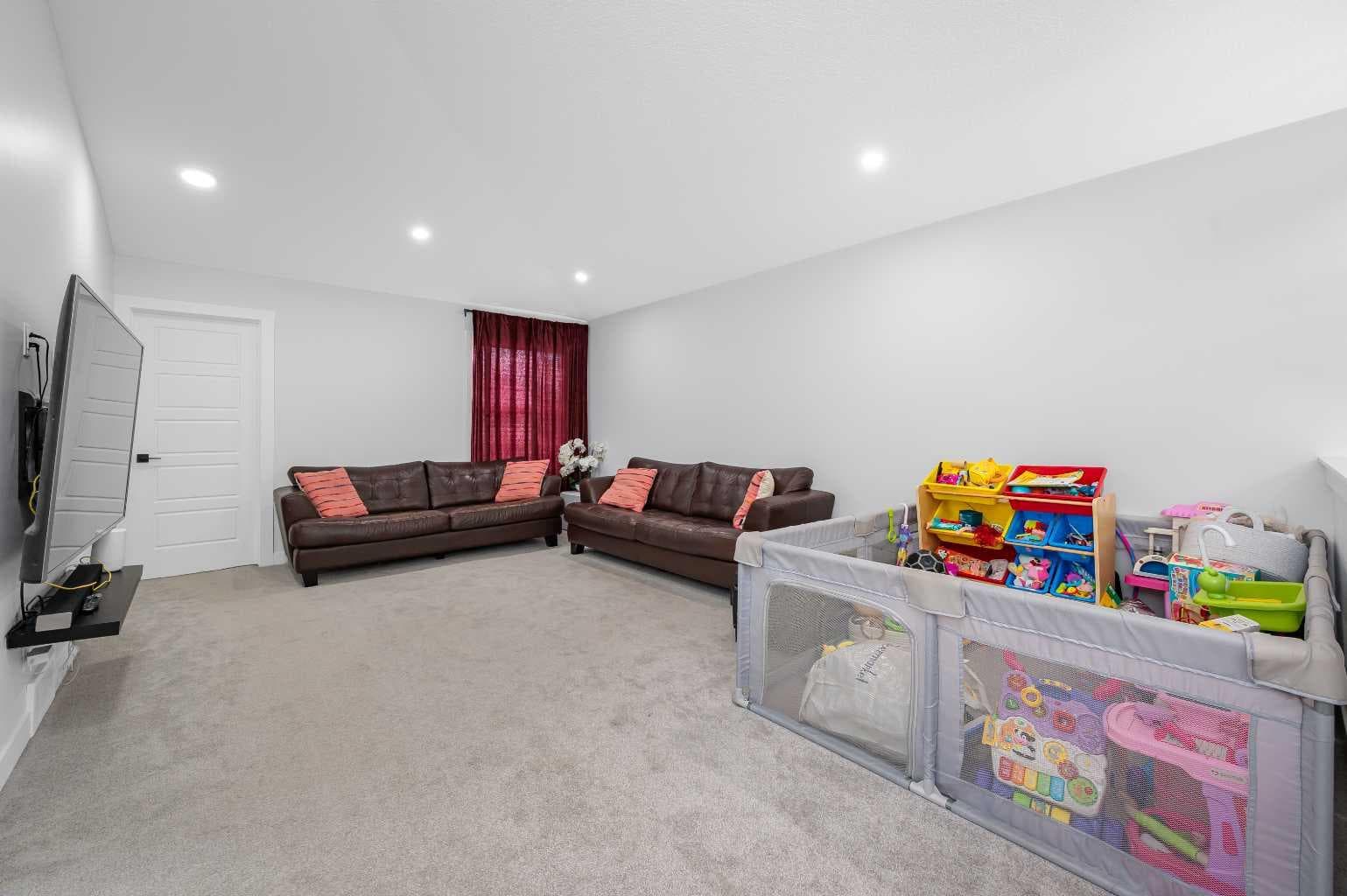 346 Edith Road NW