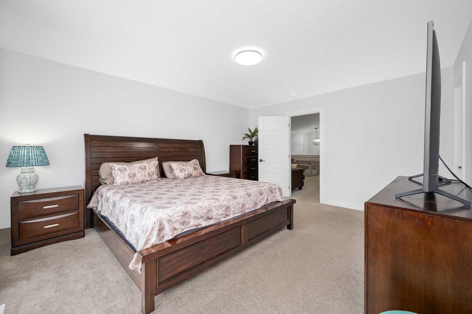 346 Edith Road NW
