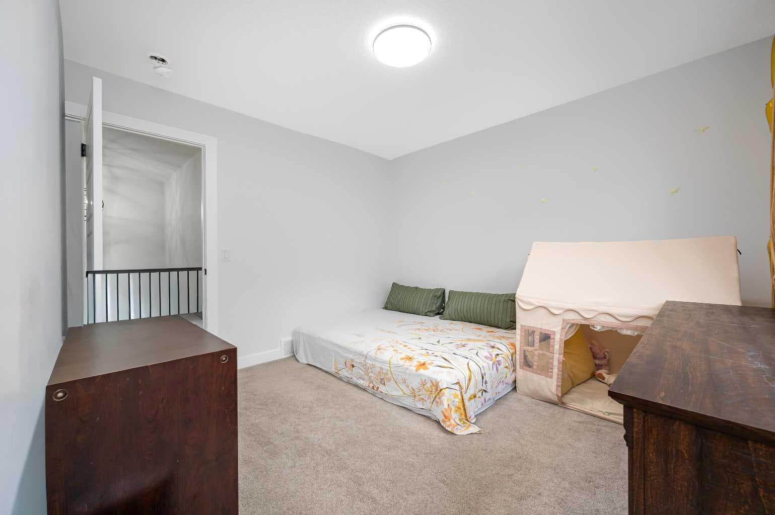 346 Edith Road NW