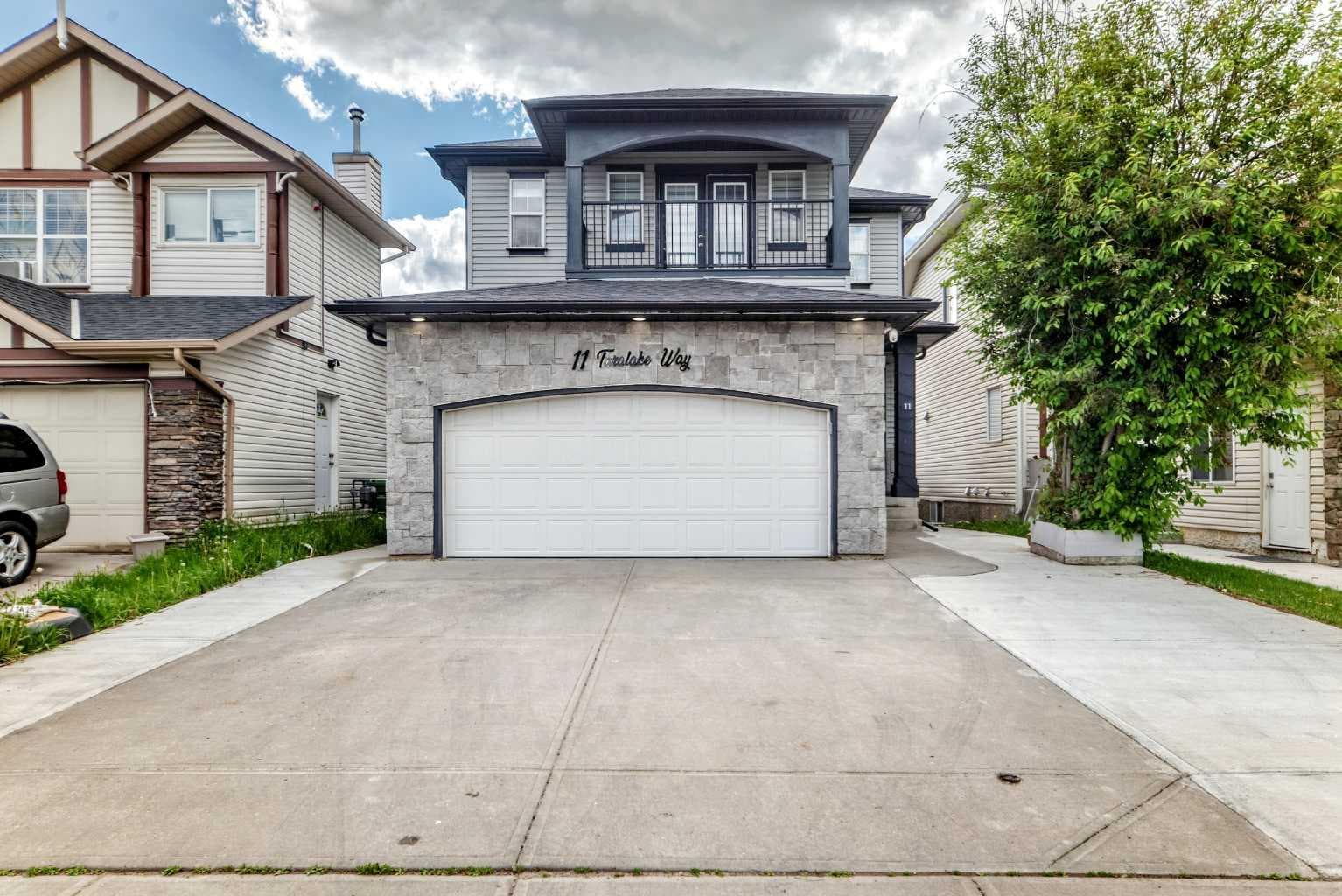 11 Taralake Way NE