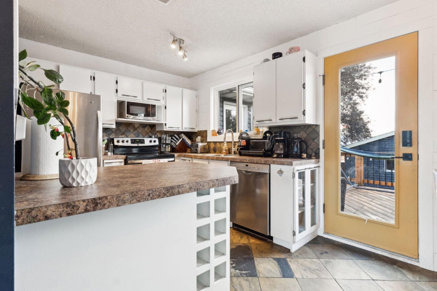 147 Falchurch Crescent NE