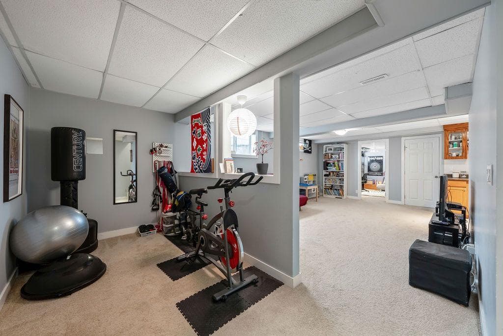 15 Woodmont Green SW
