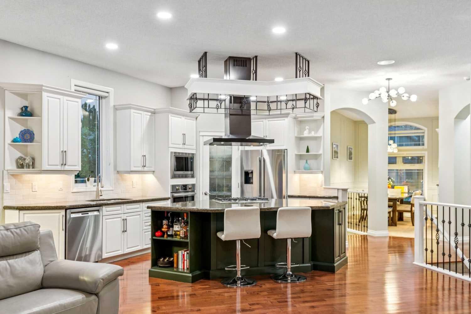 5 Royal Crest Terrace NW