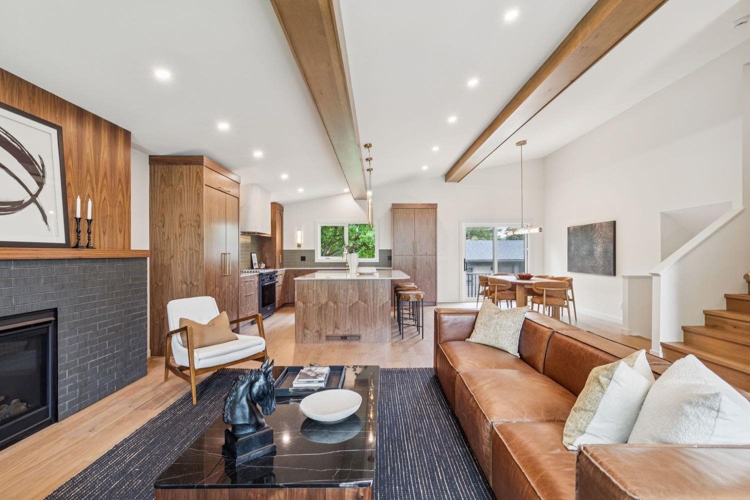 1311 Carlyle Road SW