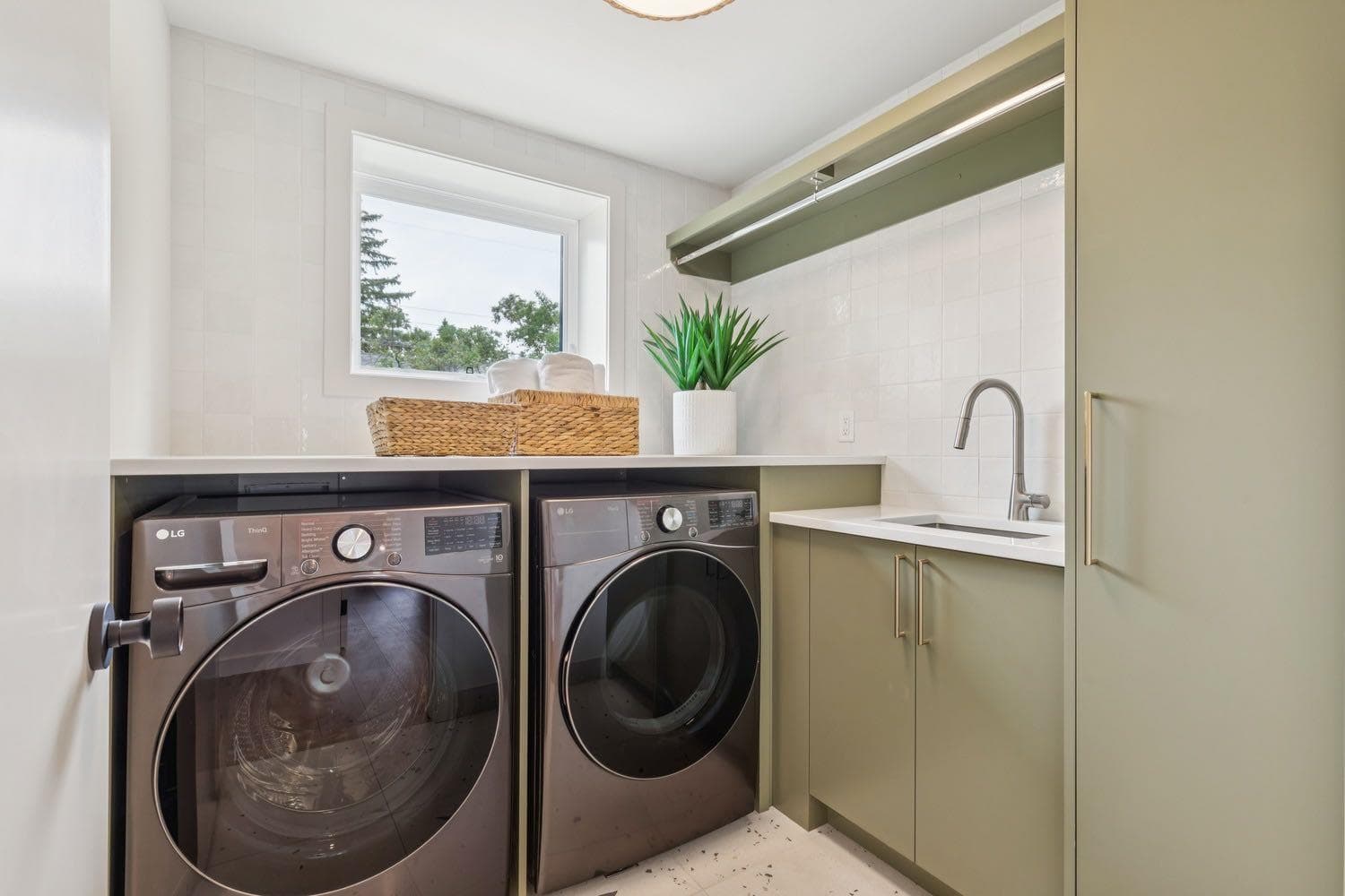 1311 Carlyle Road SW