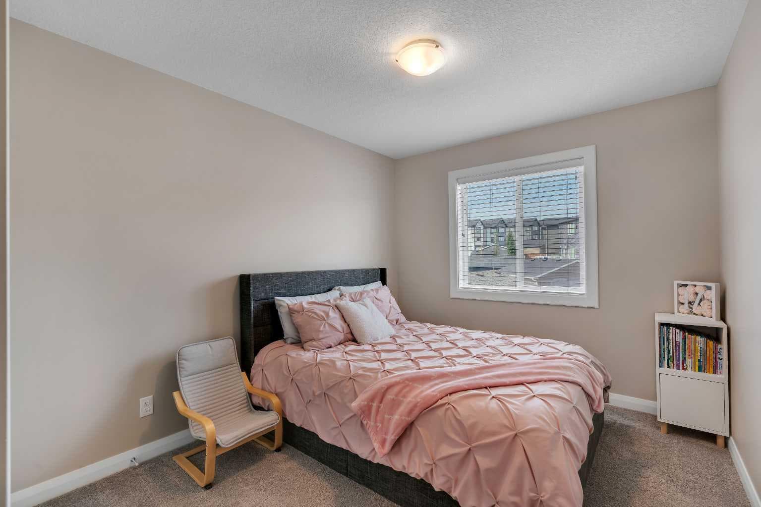 18 Evanscrest Rise NW