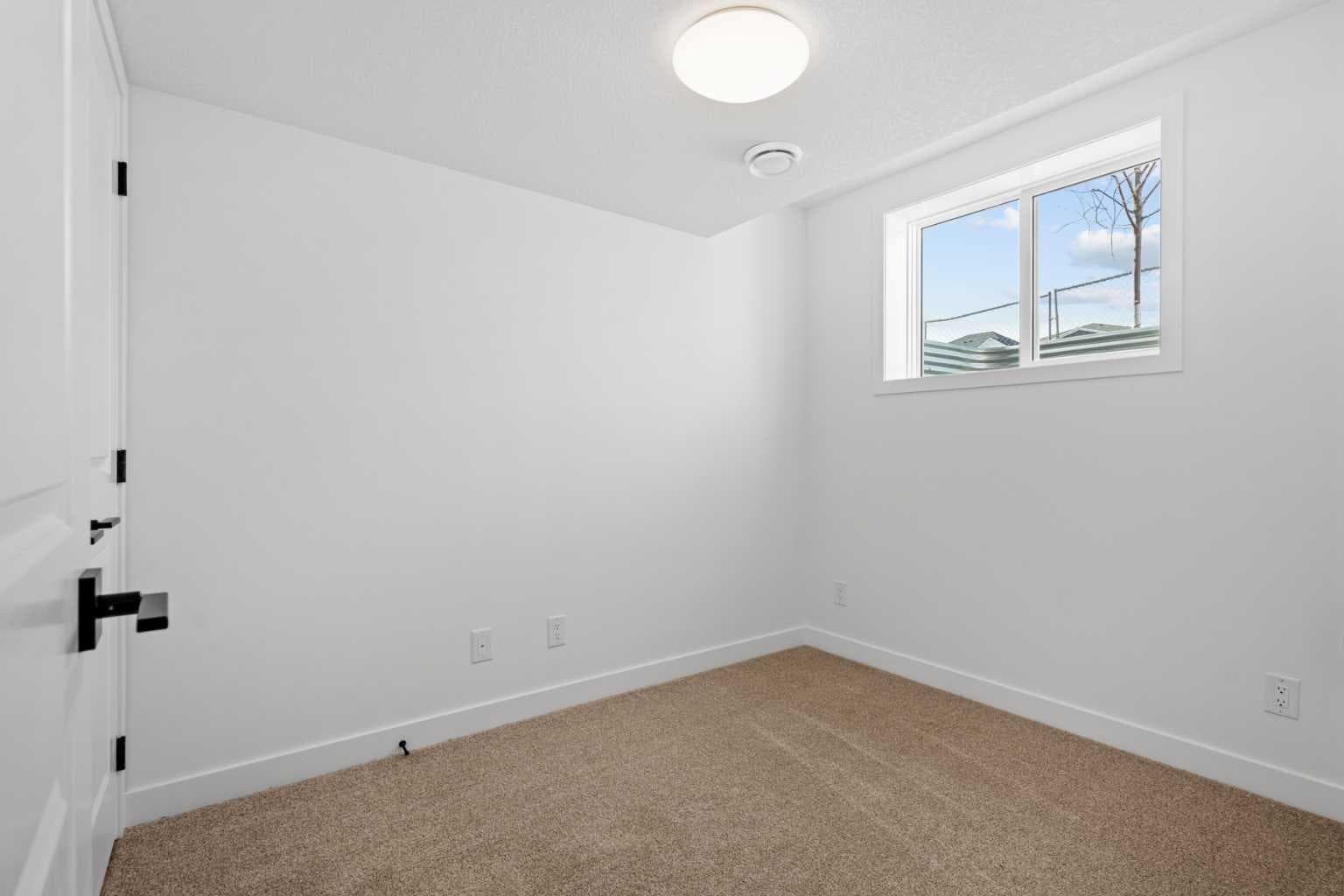 1207, 25 Wildwoods Court SW
