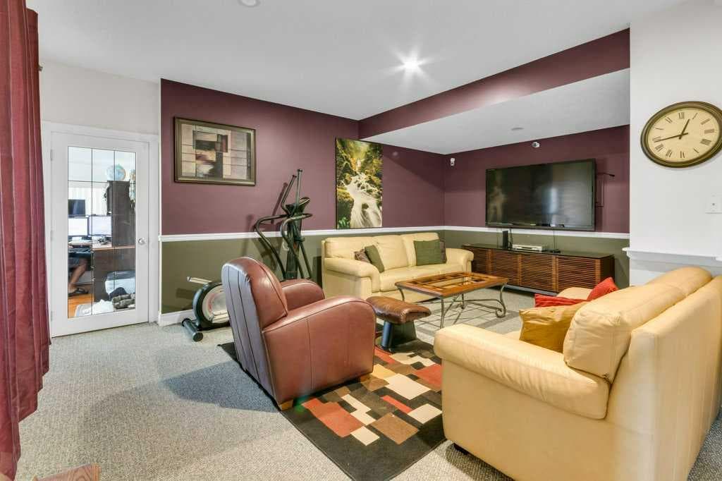 63 Edenstone Way NW