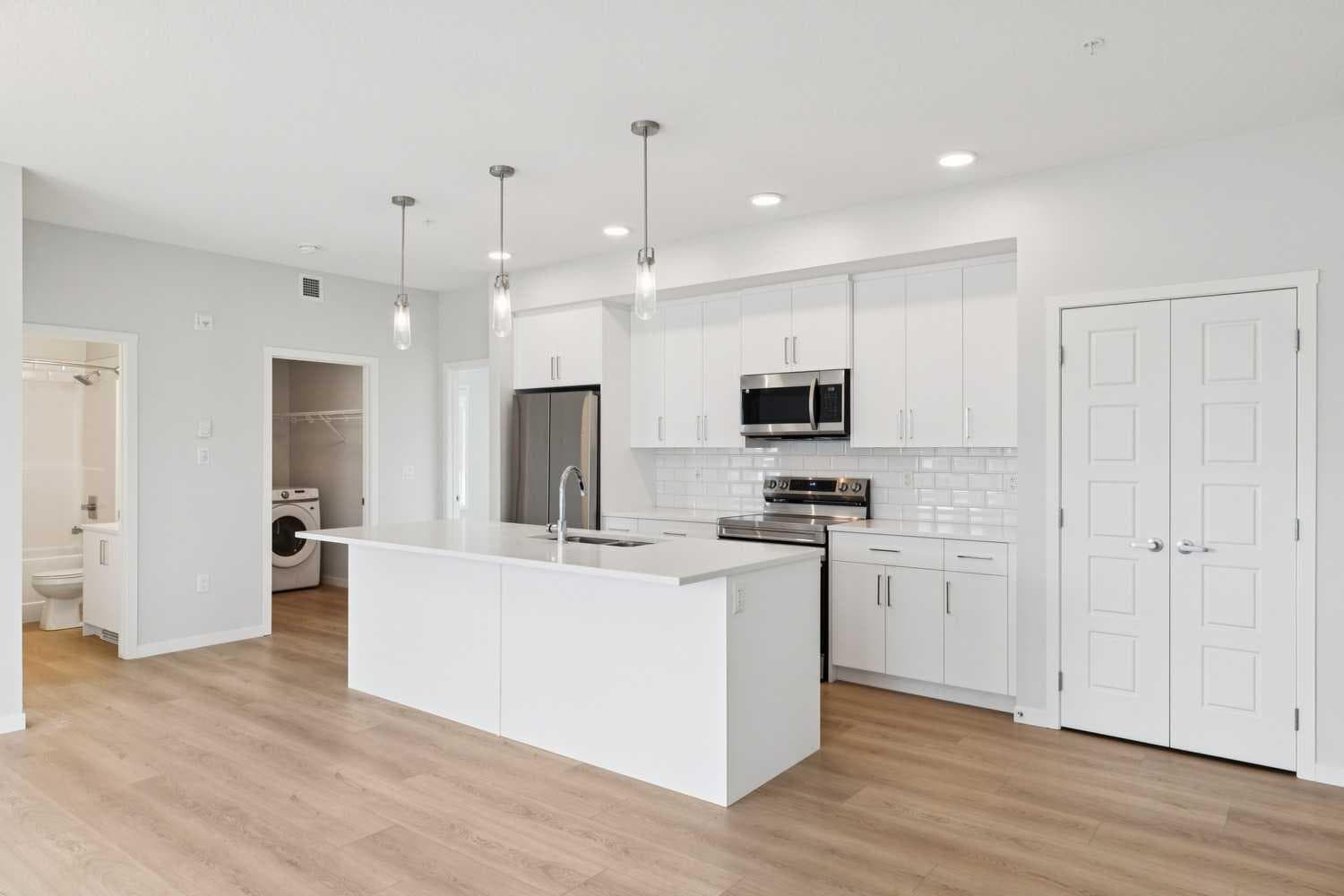5403, 20295 Seton Way SE