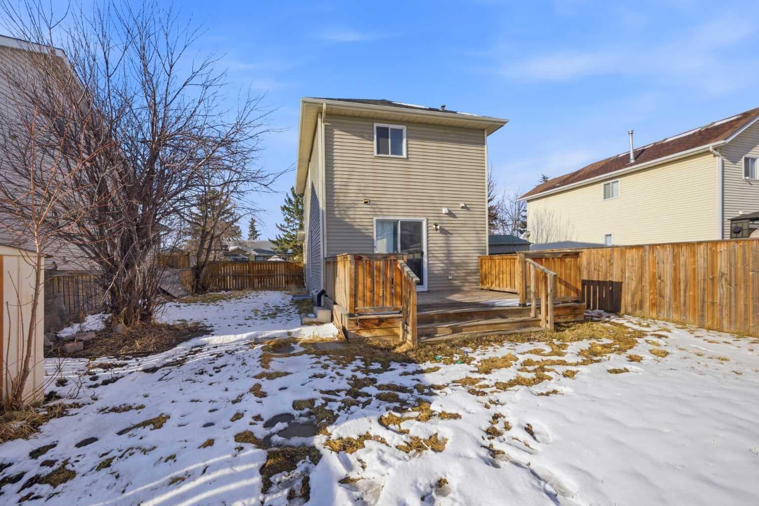 19 Appletree Close SE