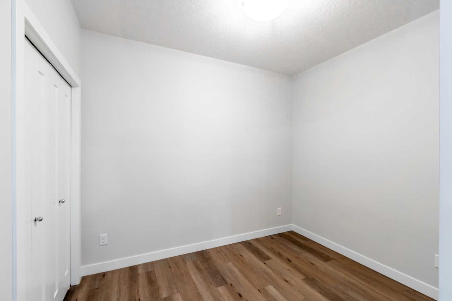 111, 300 Auburn Meadows Common SE