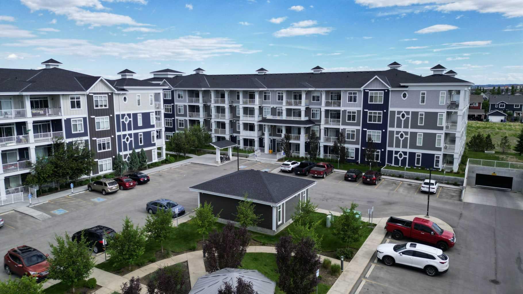 111, 300 Auburn Meadows Common SE