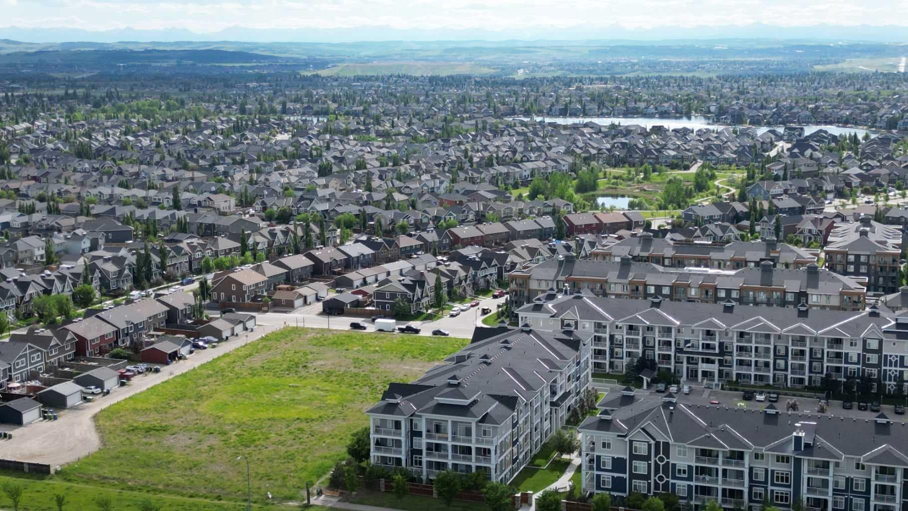 111, 300 Auburn Meadows Common SE