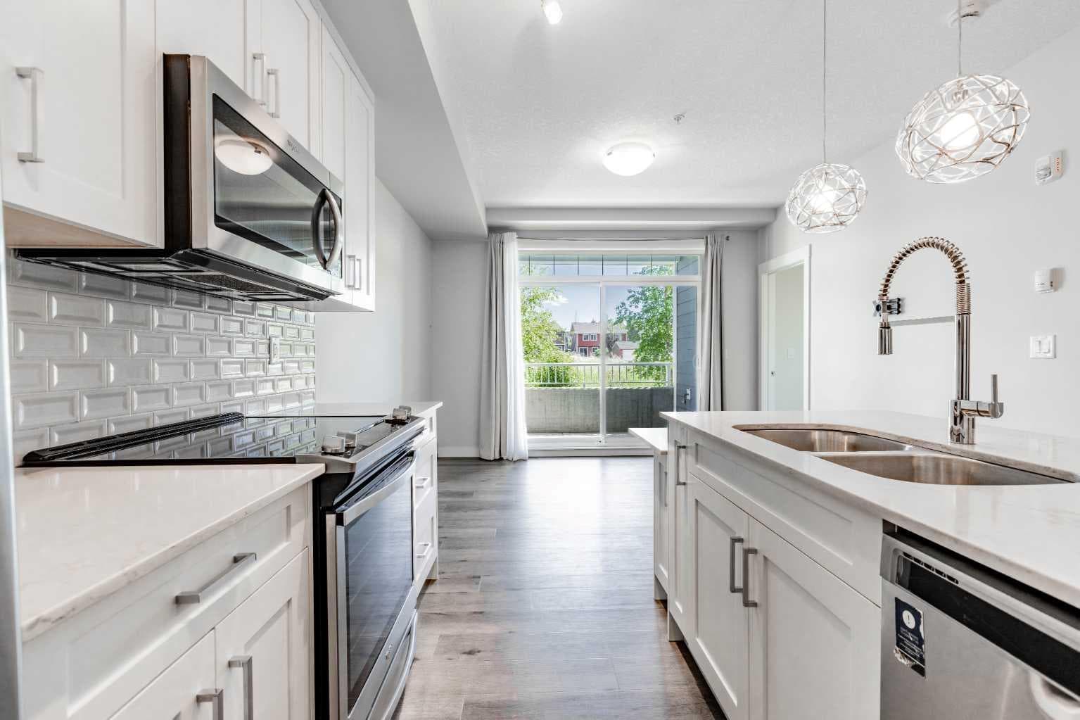 111, 300 Auburn Meadows Common SE