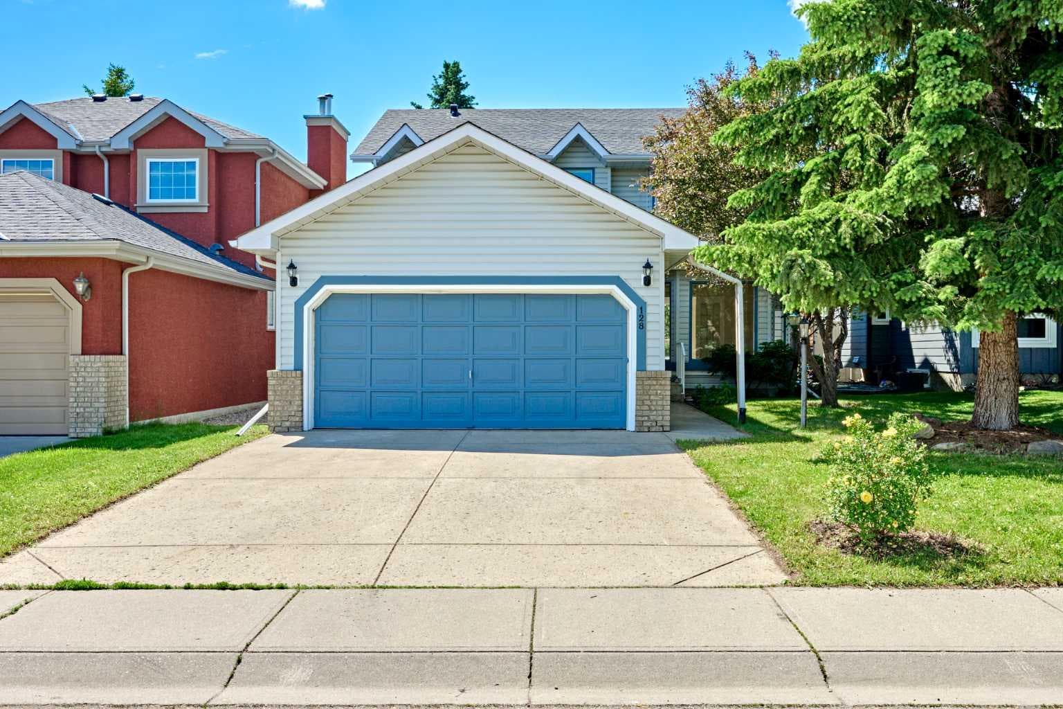 128 Shawbrooke Close SW