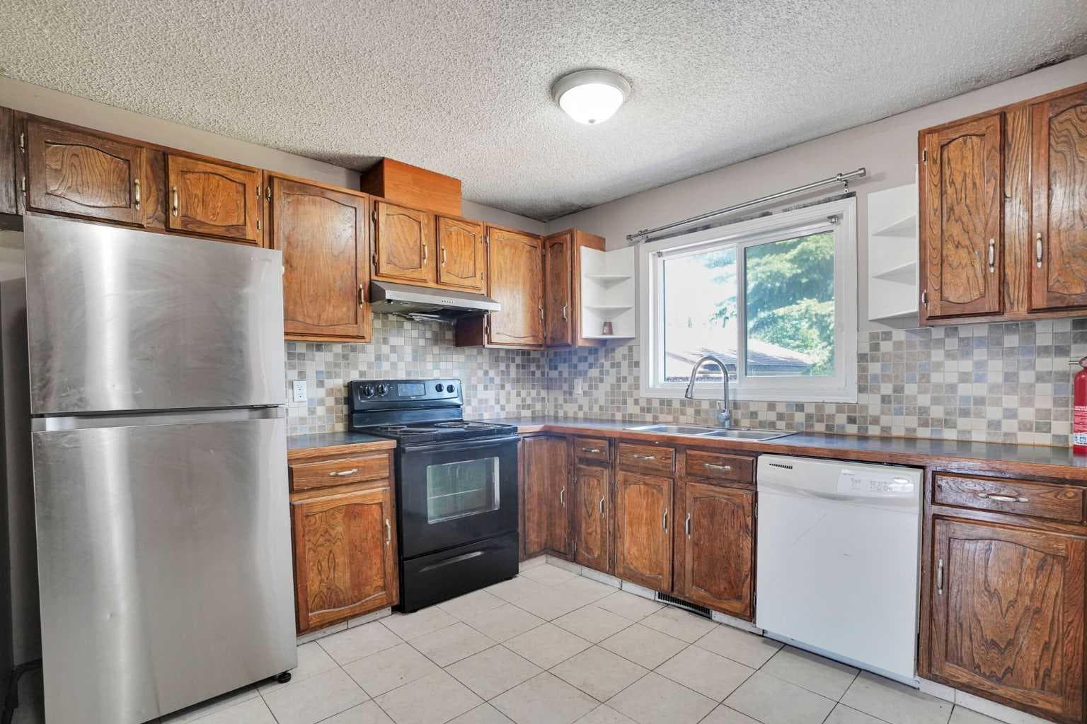 56 Fallingworth Bay NE